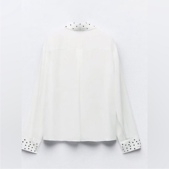 NWT Zara🎄Shirt with Studded Details SIZE S
🚨FIRM PRICE NO DISCOUNT - Picture 7 of 10